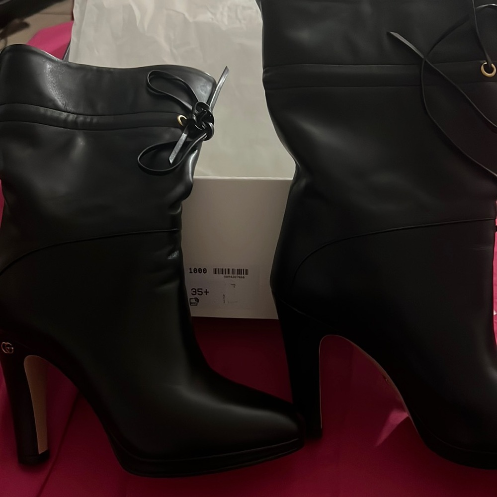 Gucci Mid Heel Boots